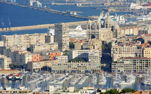 Vue sur la quartier du Panier depuis Notre Dame de la Garde